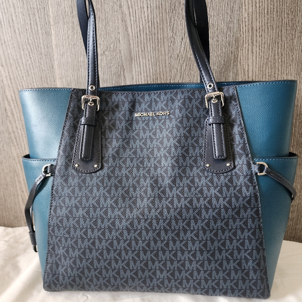 Michael Kors Blue and Teal Voyager Tote